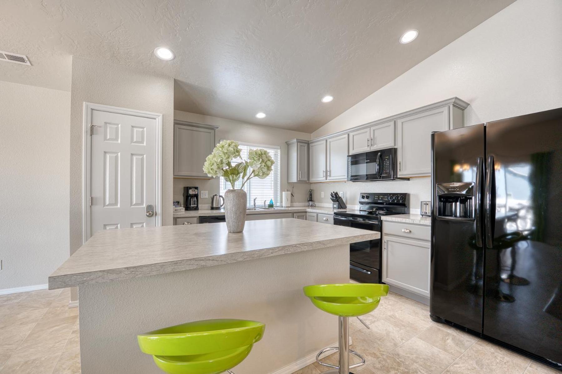 Family Friendly Playroom Garage Caldwell Luaran gambar
